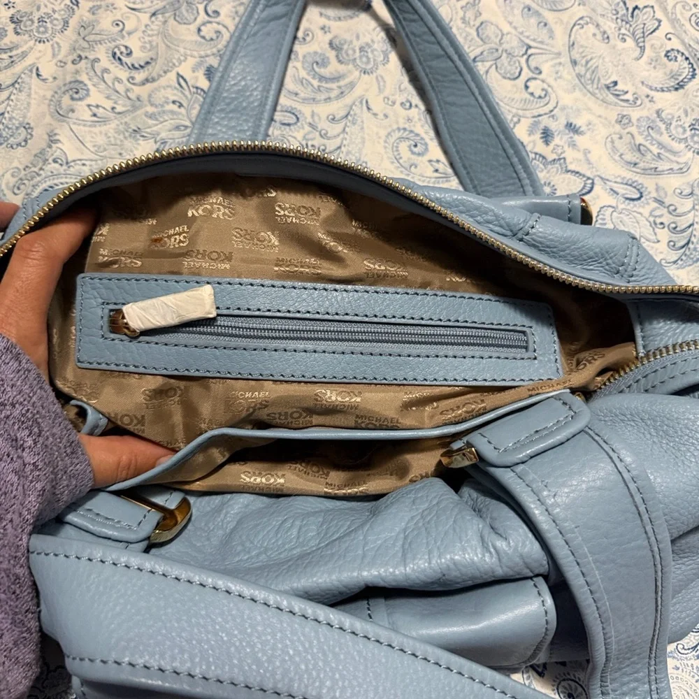 Michael Kors Light Blue Leather Shoulder Bag - Picture 9 of 11